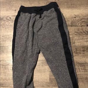 Kid’s Joggers Size Large